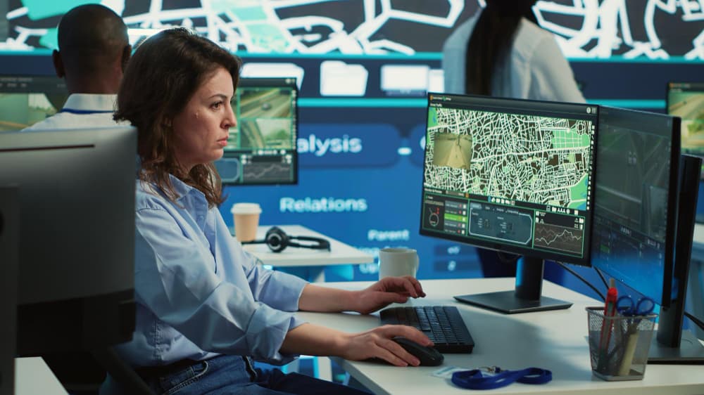 Centralized Control for Smarter Transport Operations alt